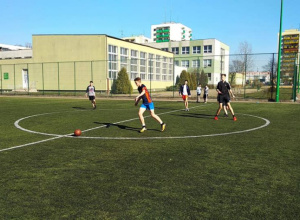 Szkolny turniej piłki nożnej klas VII
