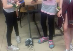 Uczniowie SP 12 podczas zajęć robotyki w Zespole Szkół Budowlanych im. E. Kwiatkowskiego w Koninie