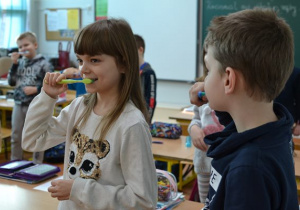W krainie zdrowych zębów w klasie 2e