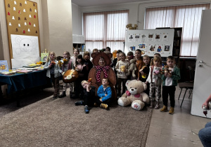 Wspólna fotografia w misiowej fotobudce