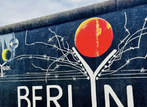 Baner z napisem Berlin