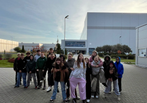 Wspólne zdjęcie klasy 6a na wycieczce we Wrześni