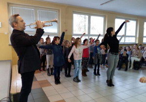 Akademii Muzyki pt. "Ośnieżone szczyty Kaukazu"